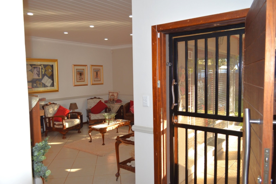 4 Bedroom Property for Sale in Flamwood North West